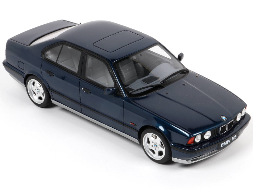 Lot 104 - OTTO MOBILE (FRANCE) (1)