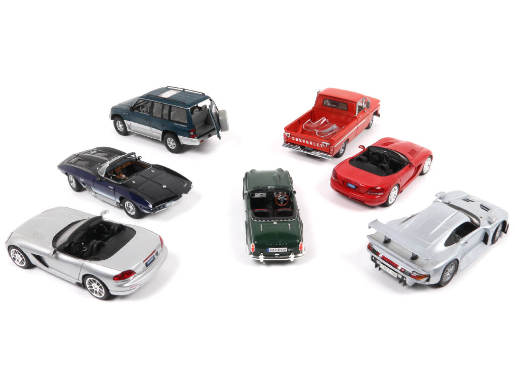 Lot 201 - DIVERS (7)