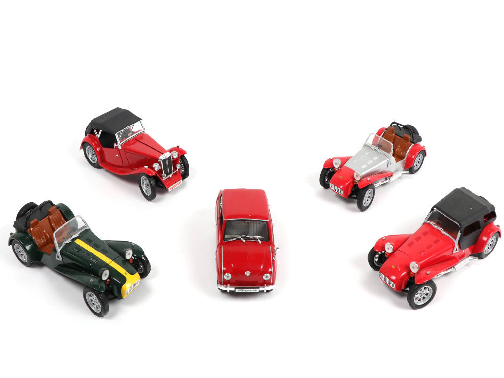 Lot 180 - DIVERS (5)