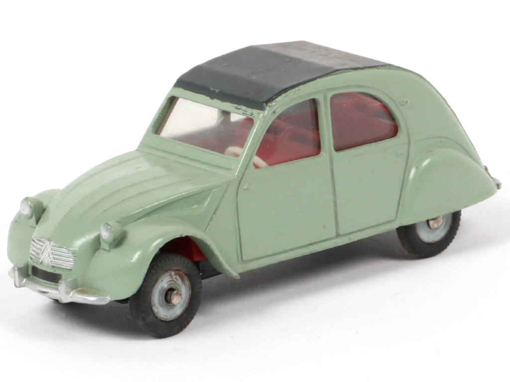 Lot 199 - DINKY TOYS (FRANCE) (1)