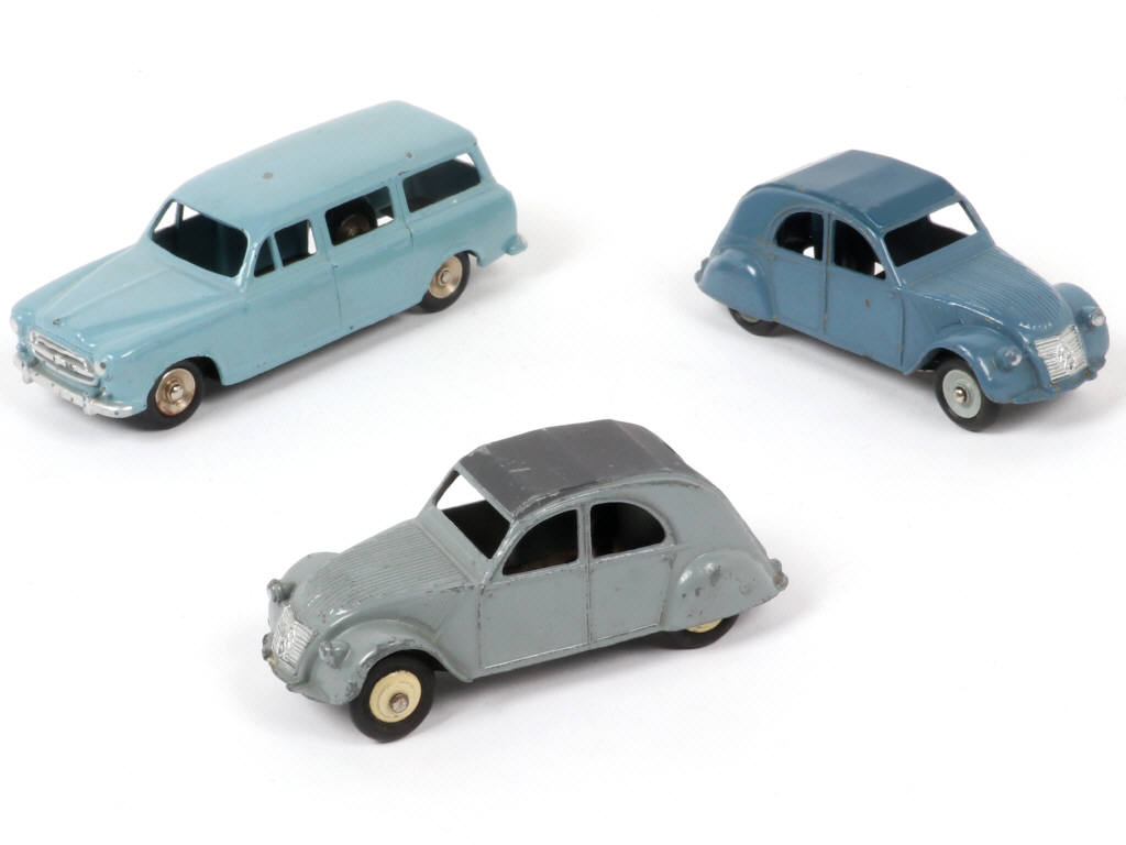 Lot 240 - DINKY TOYS (FRANCE) (3)