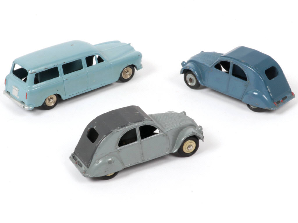 Lot 240 - DINKY TOYS (FRANCE) (3)
