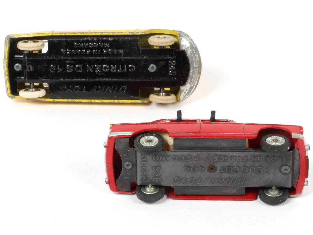 Lot 226 - DINKY TOYS (FRANCE) (2)