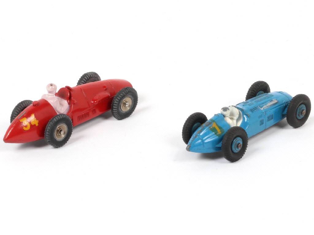 Lot 224 - DINKY TOYS (FRANCE) (2)