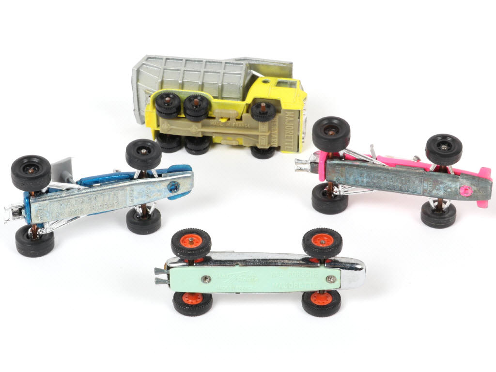 Lot 147 - MAJORETTE (FRANCE) (4)