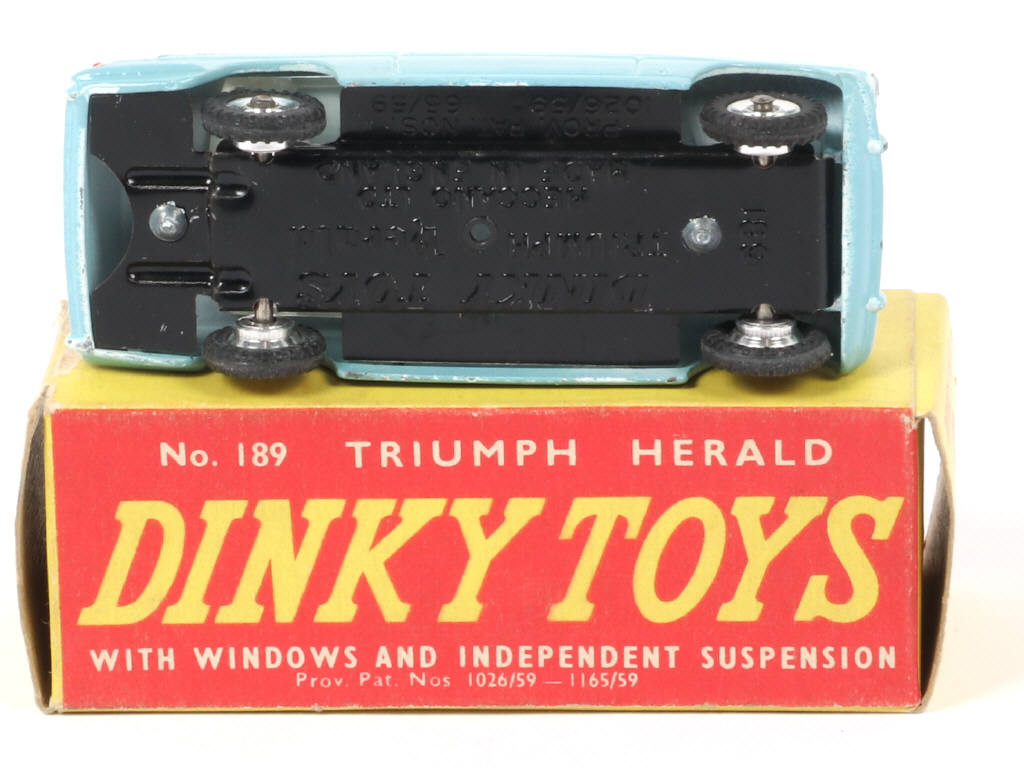 Lot 172 - DINKY TOYS (GB) (1)