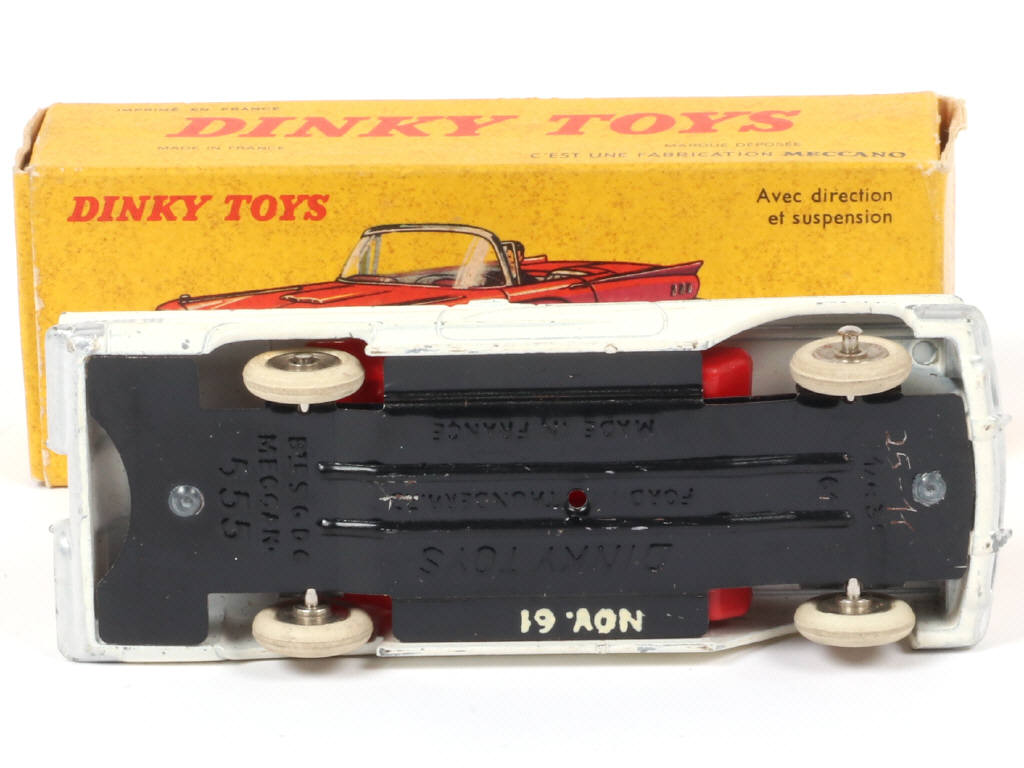 Lot 208 - DINKY TOYS (FRANCE) (1)