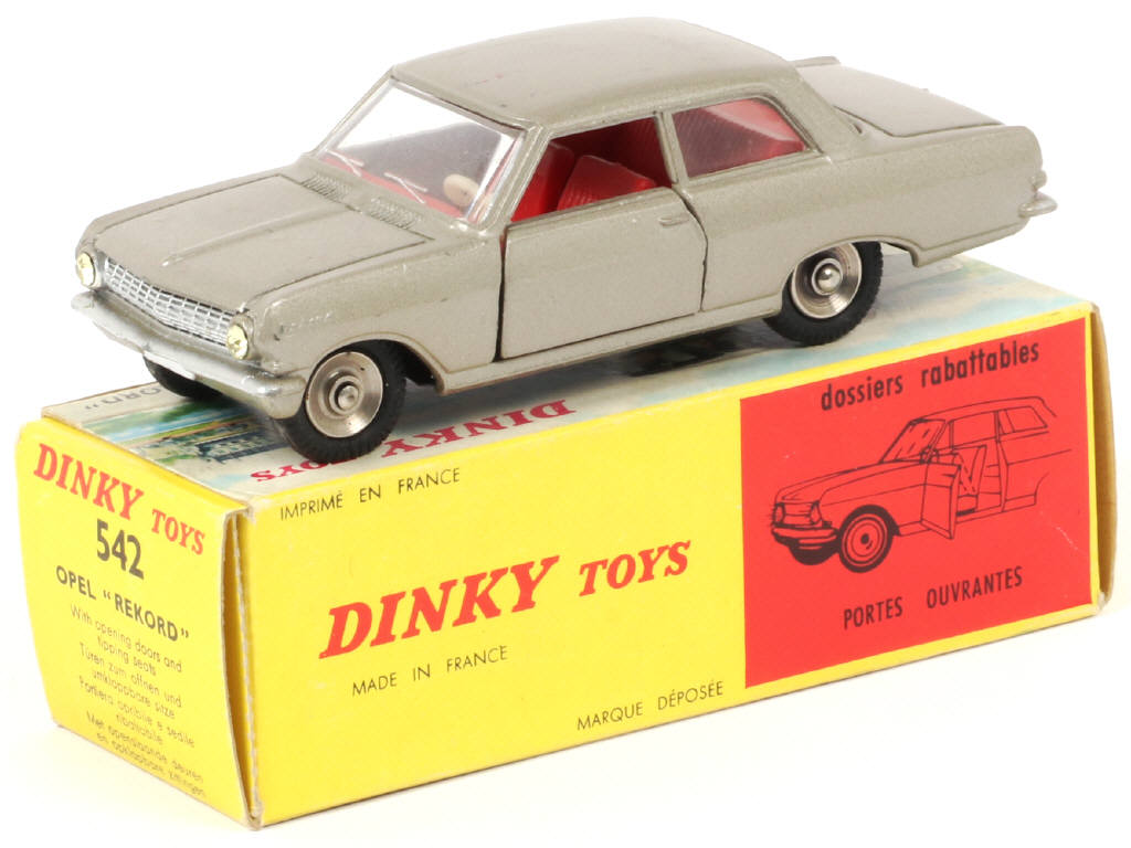 Lot 209 - DINKY TOYS (FRANCE) (1)