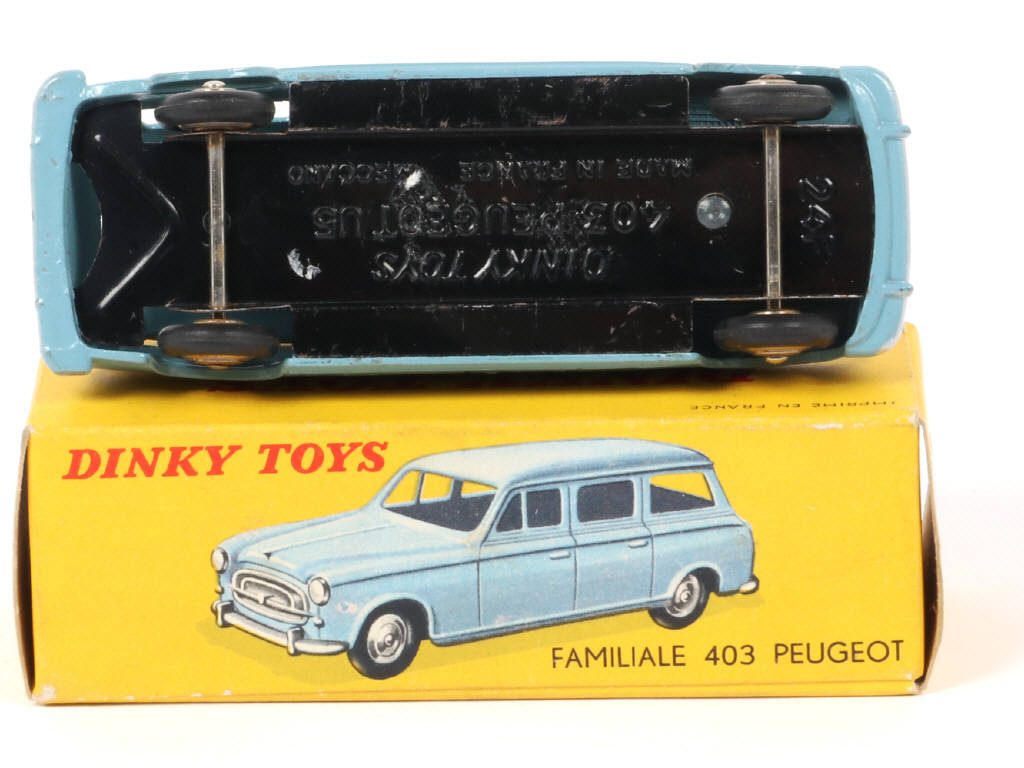 Lot 201 - DINKY TOYS (FRANCE) (1)