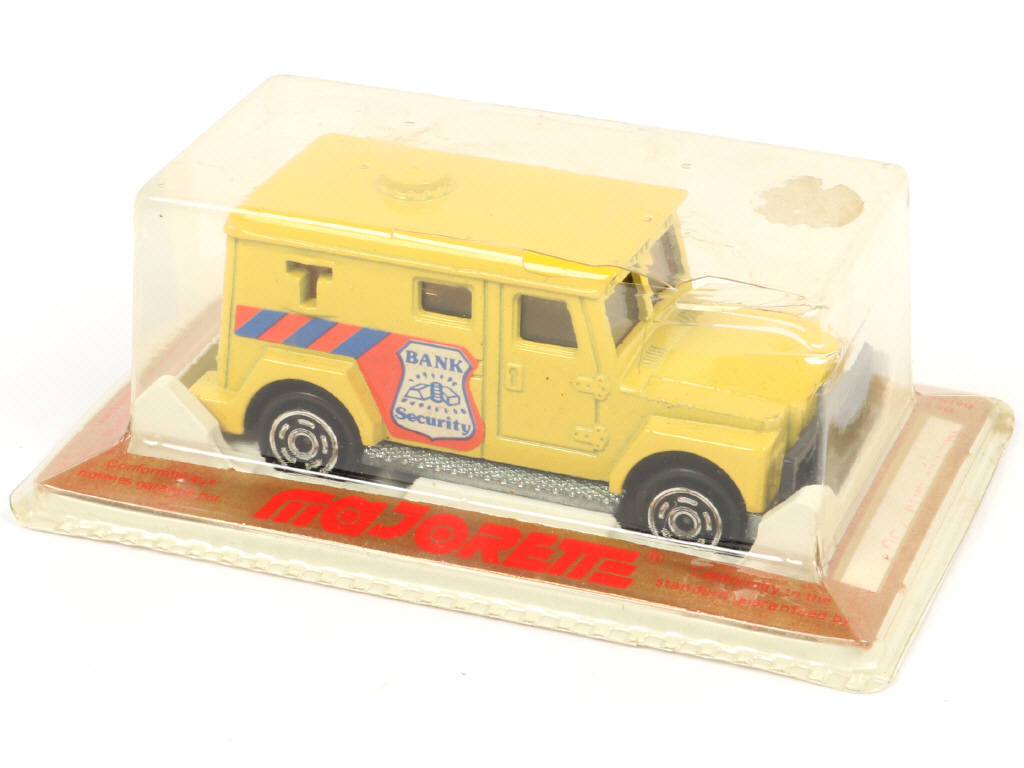 Lot 150 - MAJORETTE (FRANCE) (6)