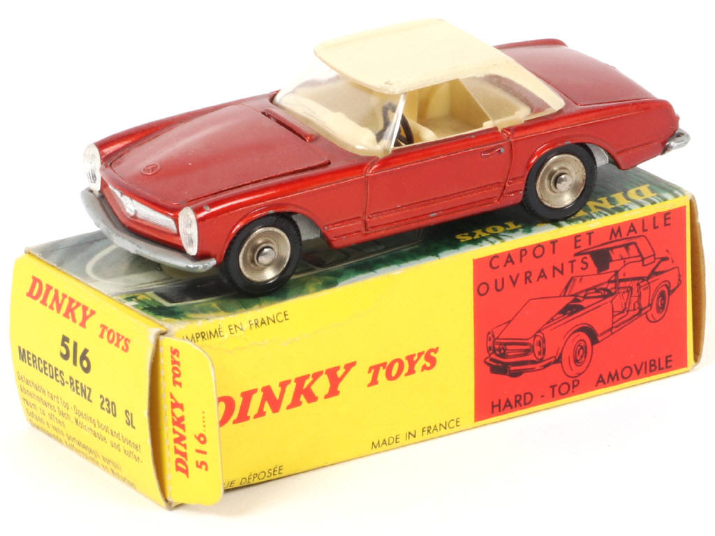 Lot 211 - DINKY TOYS (FRANCE) (1)