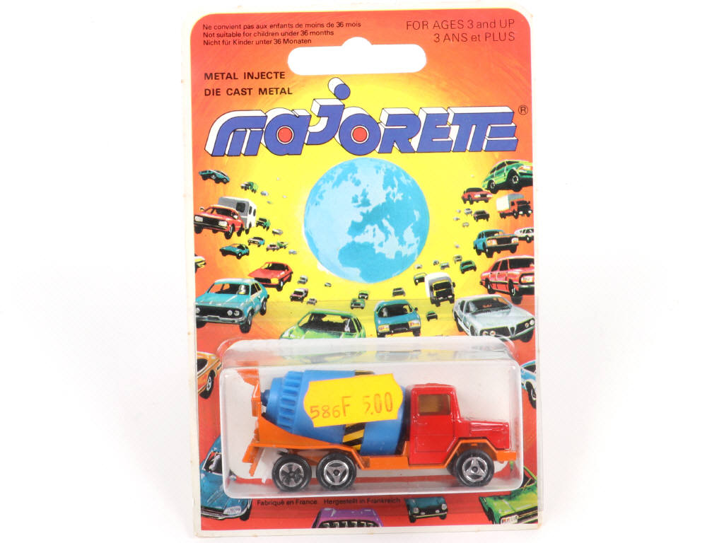 Lot 151 - MAJORETTE (FRANCE) (7)