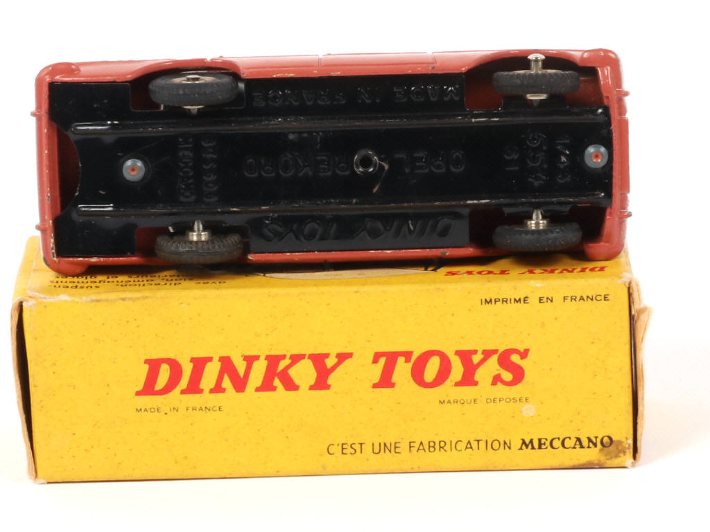 Lot 207 - DINKY TOYS (FRANCE) (1)