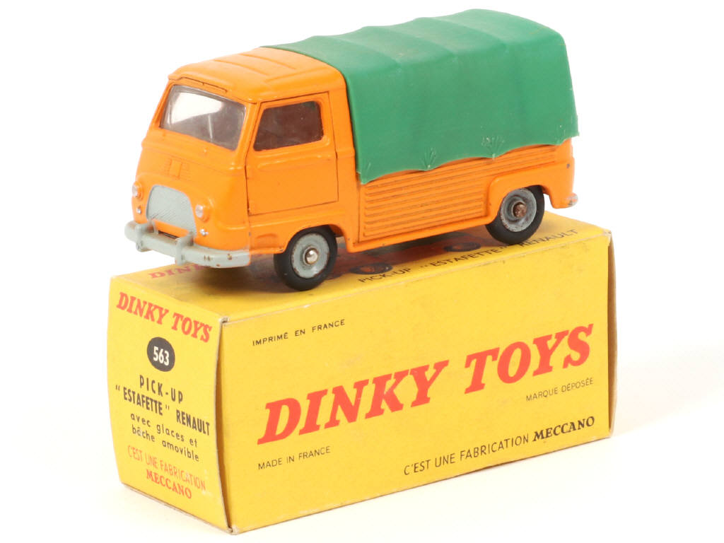 Lot 221 - DINKY TOYS (FRANCE) (1)