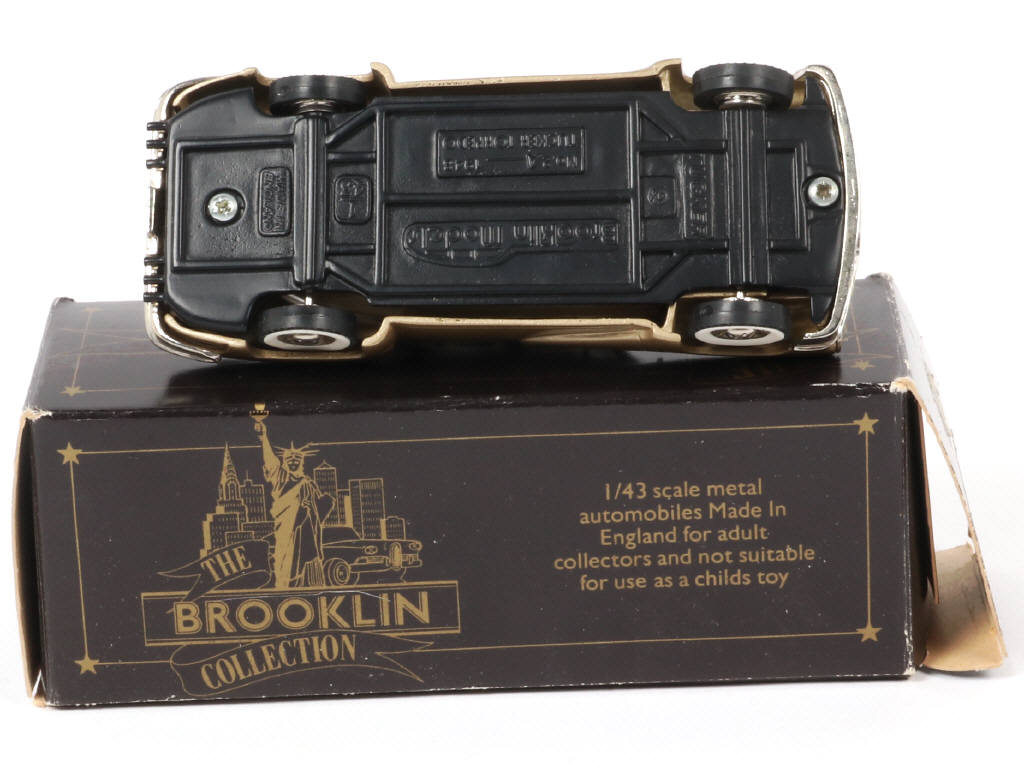 Lot 100 - BROOKLIN MODELS (GB) (1)
