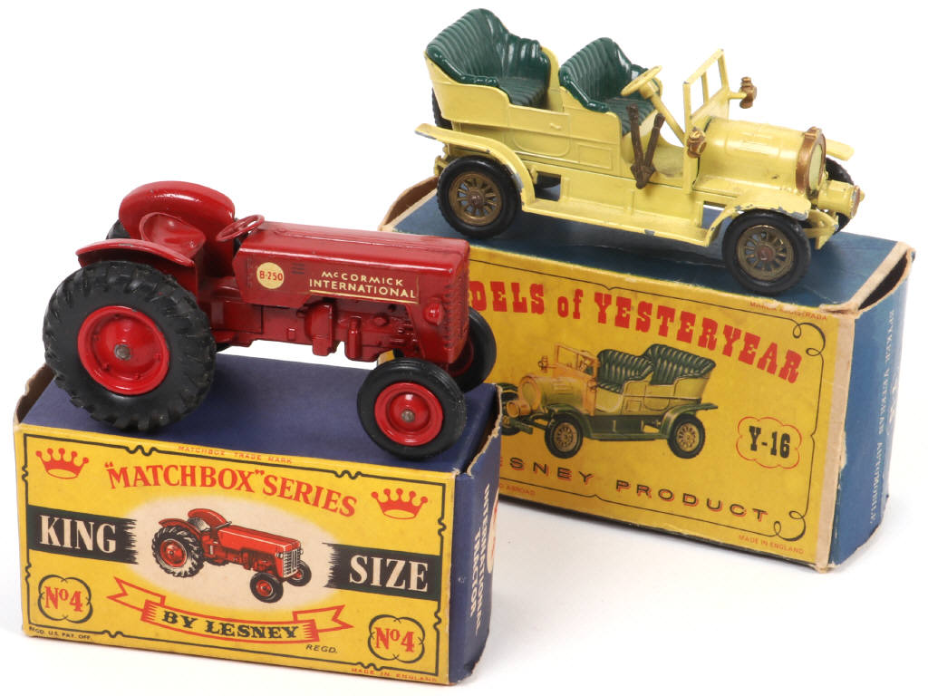 Lot 57 - DIVERS (GB) (7)