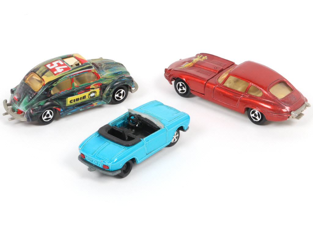 Lot 41 - MAJORETTE (FRANCE) (3)