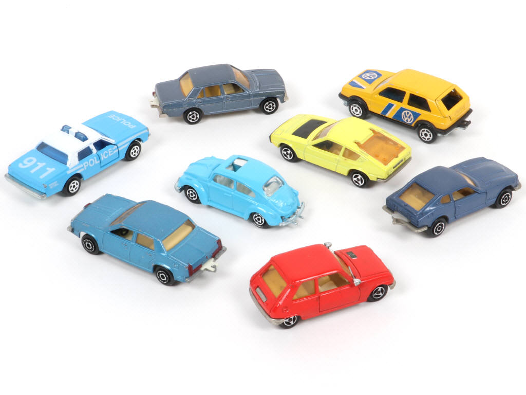 Lot 72 - MAJORETTE (FRANCE) (8)