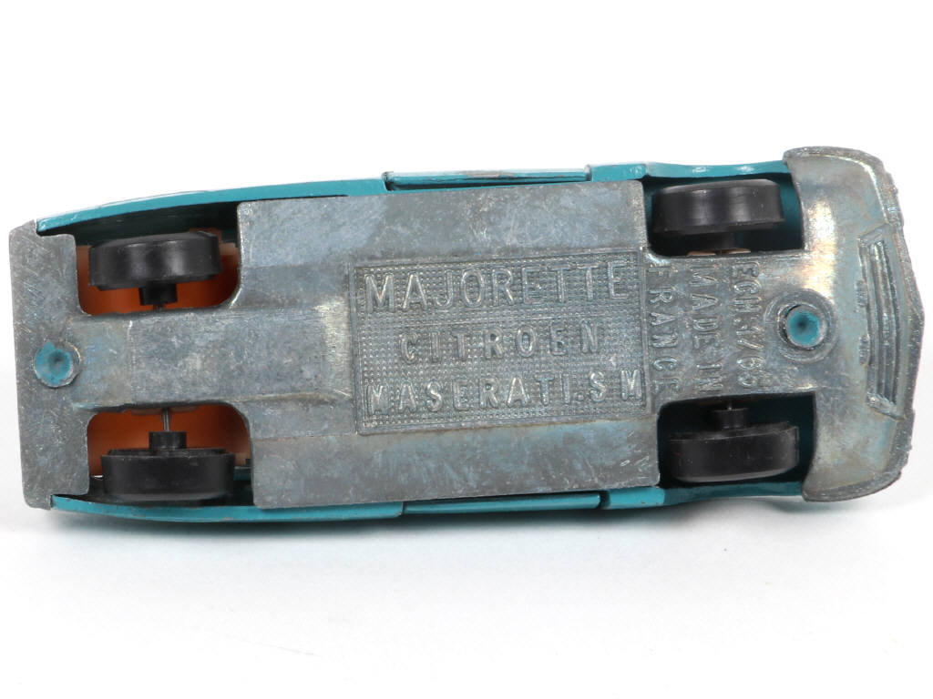 Lot 17 - MAJORETTE (FRANCE) (1)