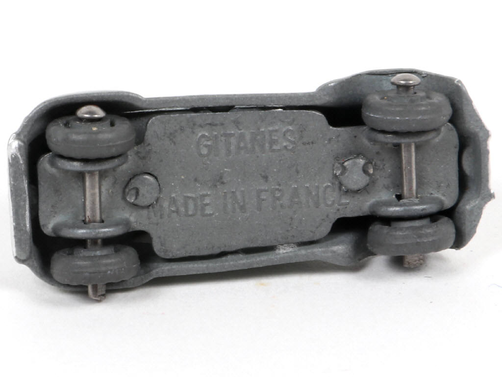 Lot 85 - GITANES (FRANCE) (1)