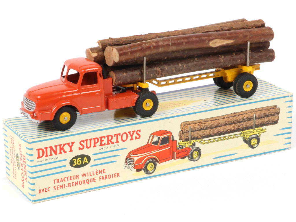 Lot 175 - DINKY TOYS (FRANCE) (1)