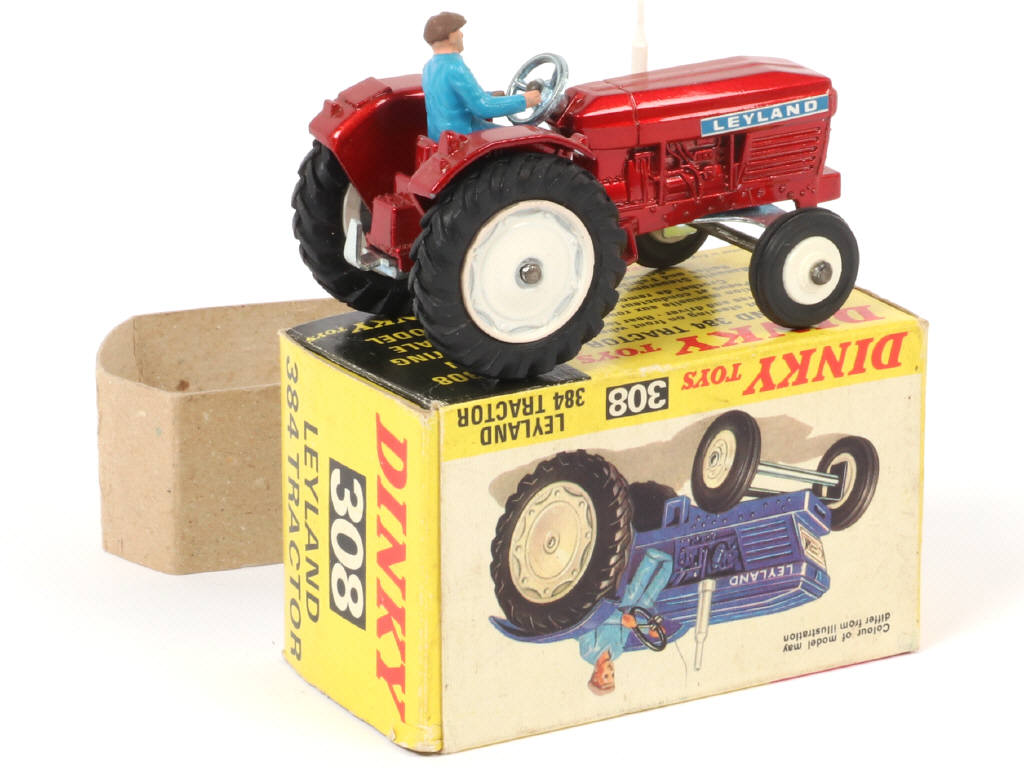 Lot 117 - DINKY TOYS (GB) (1)