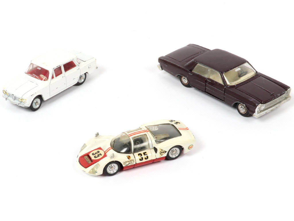 Lot 214 - DINKY TOYS (FRANCE) (3)