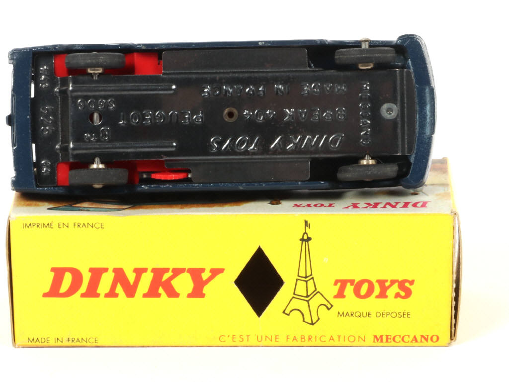 Lot 167 - DINKY TOYS (FRANCE) (1)