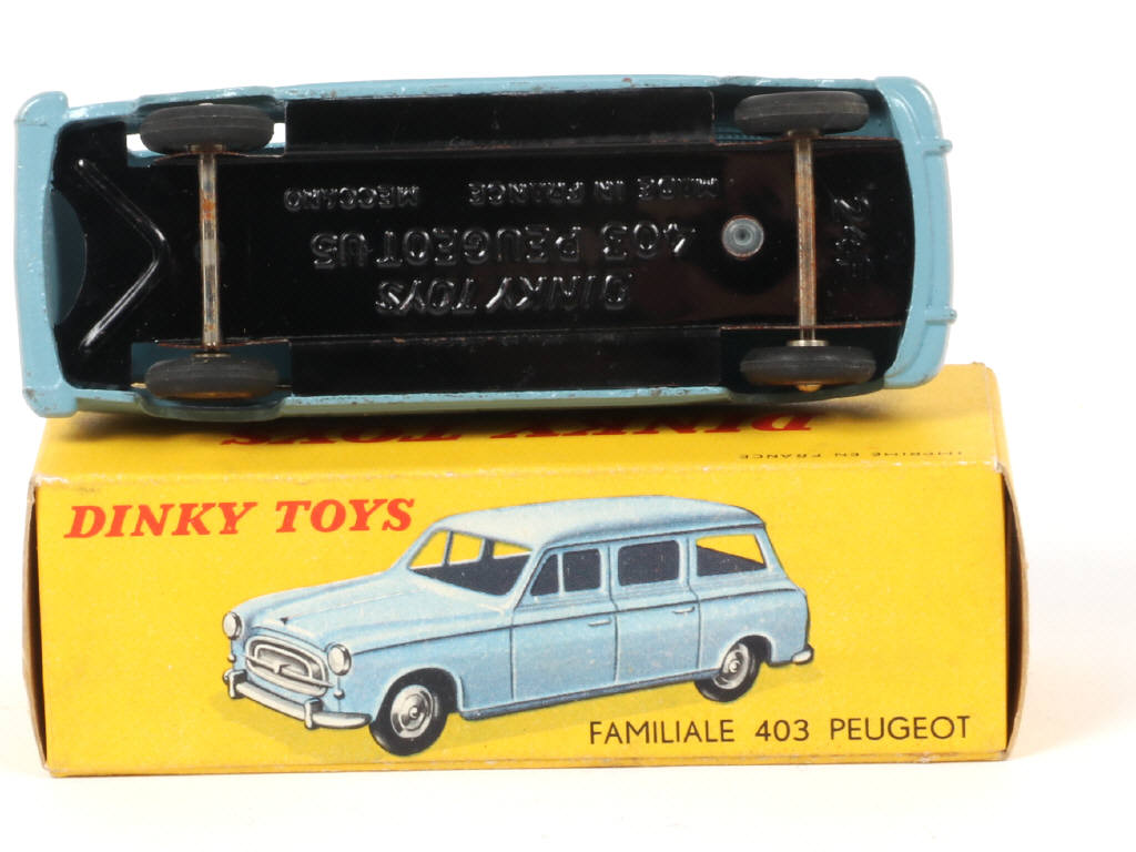 Lot 165 - DINKY TOYS (FRANCE) (1)
