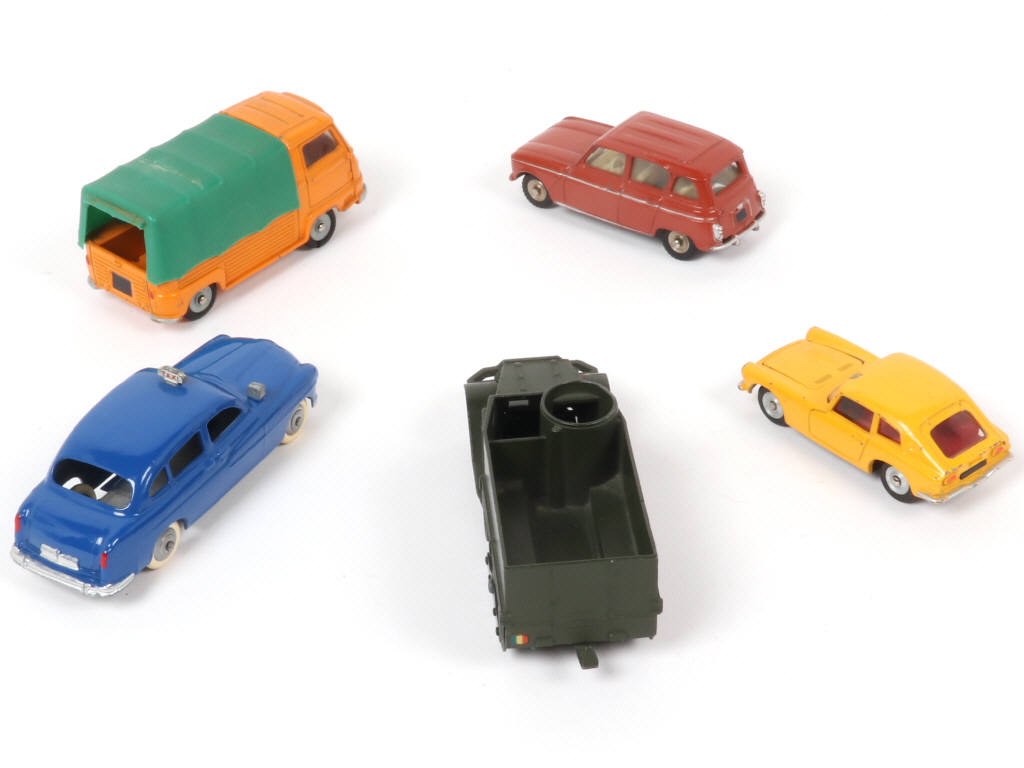 Lot 229 - DINKY TOYS (FRANCE) (5)