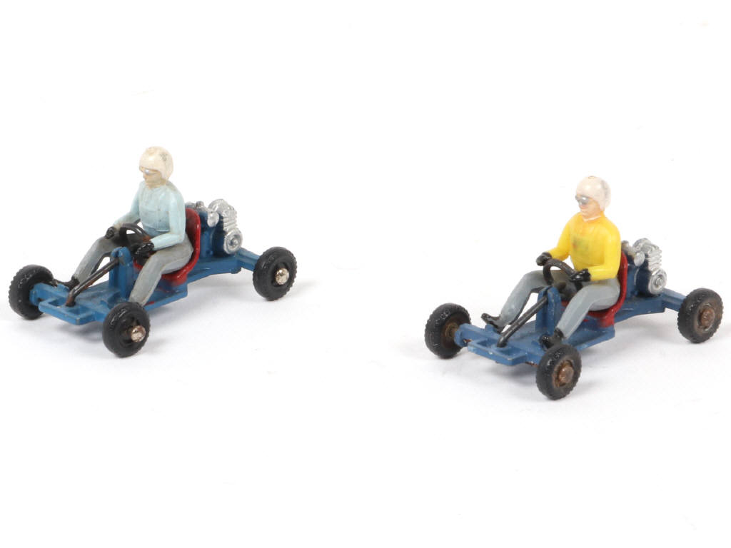Lot 186 - DINKY TOYS (FRANCE) (2)