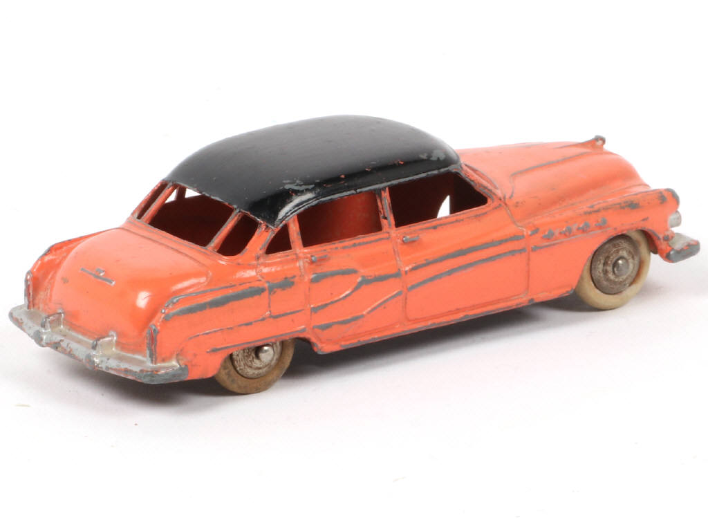 Lot 151 - DINKY TOYS (FRANCE) (1)