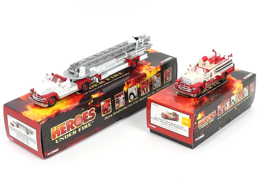 Lot 160 - CORGI TOYS (GB) (2)