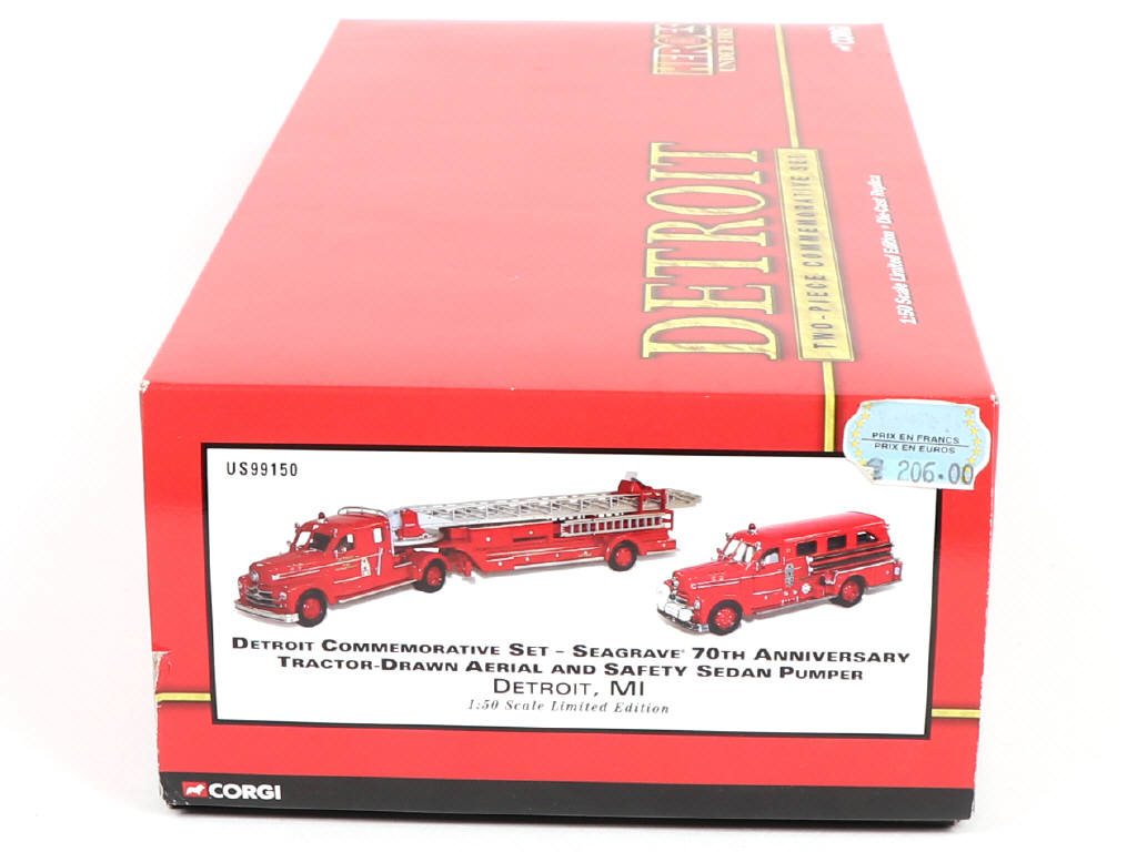 Lot 163 - CORGI TOYS (GB) (2)