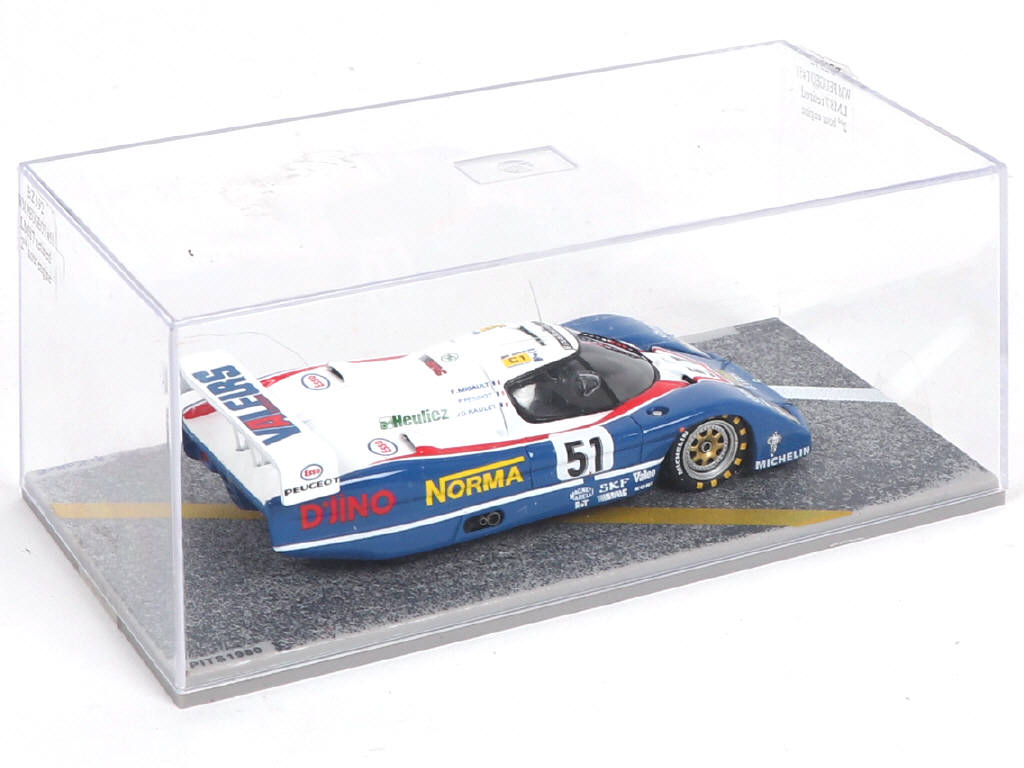 Lot 98 - BIZARRE (MACAU) (1)