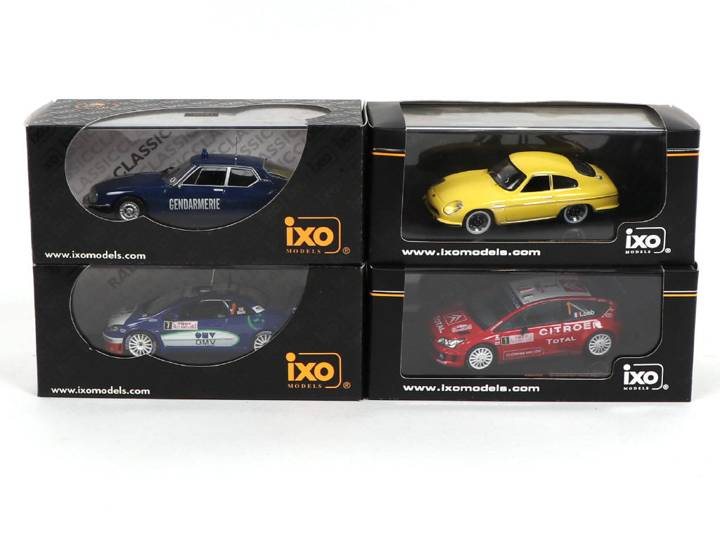 Lot 107 - IXO (CHINE) (4)