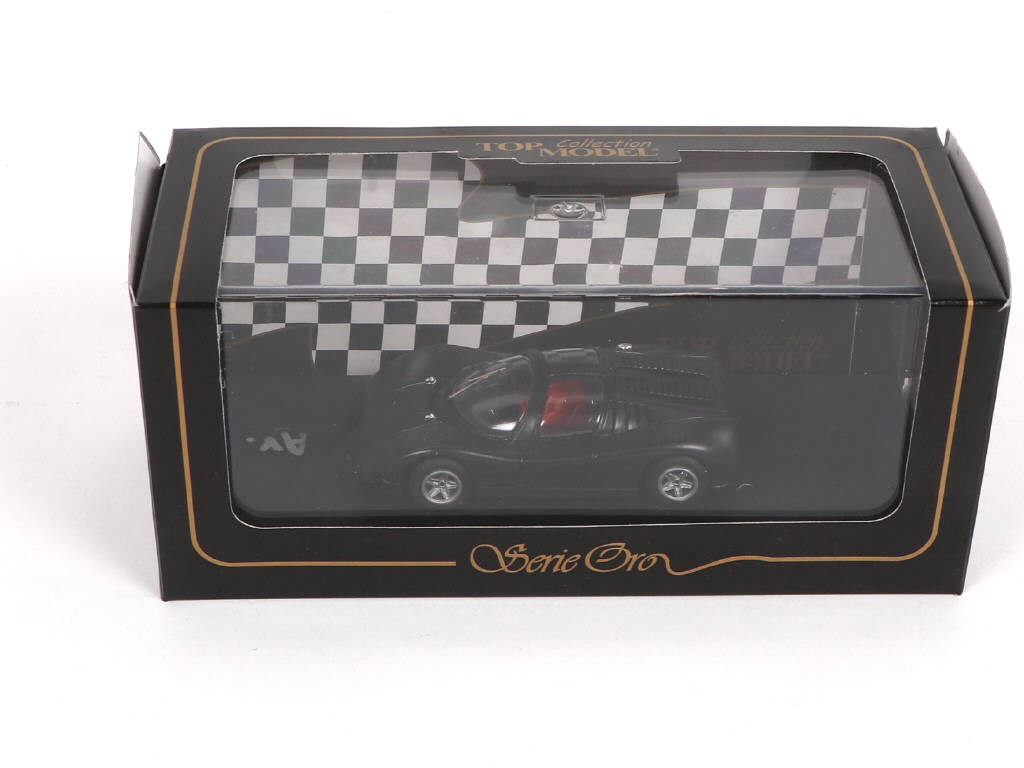 Lot 182 - TOP MODEL (ITALIE) (1)