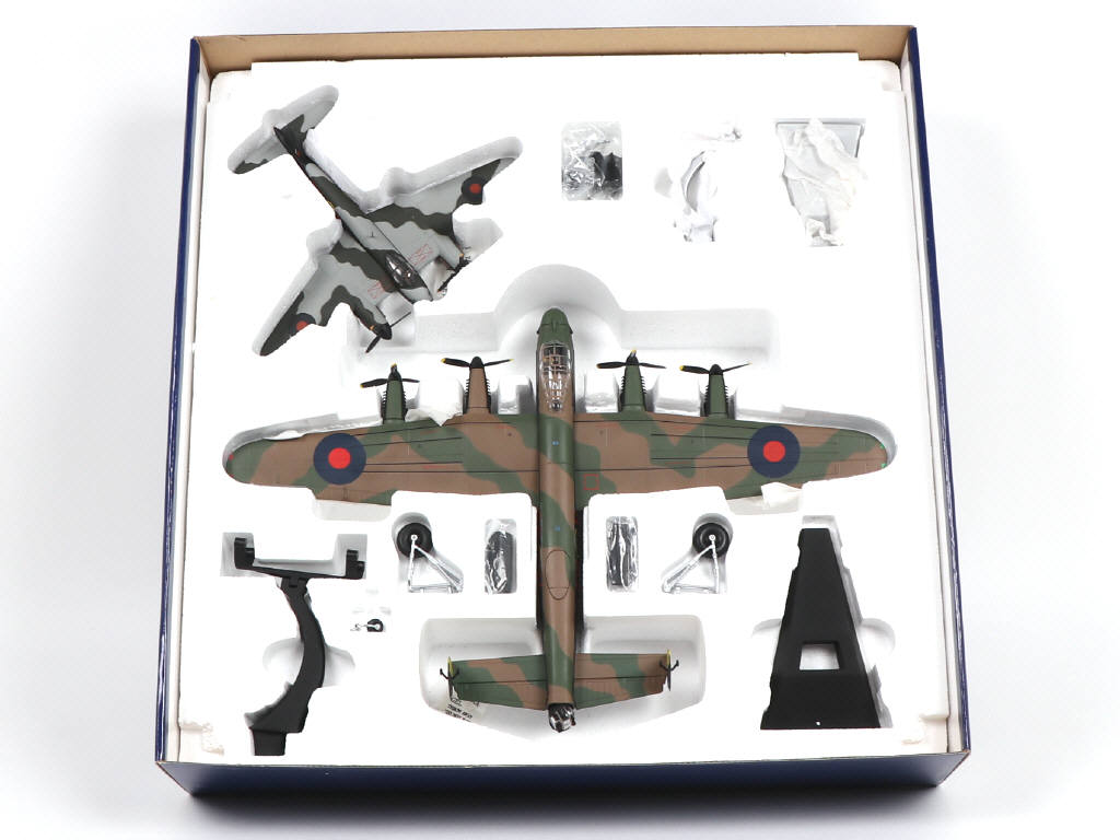 Lot 132 - CORGI TOYS (GB) (1)