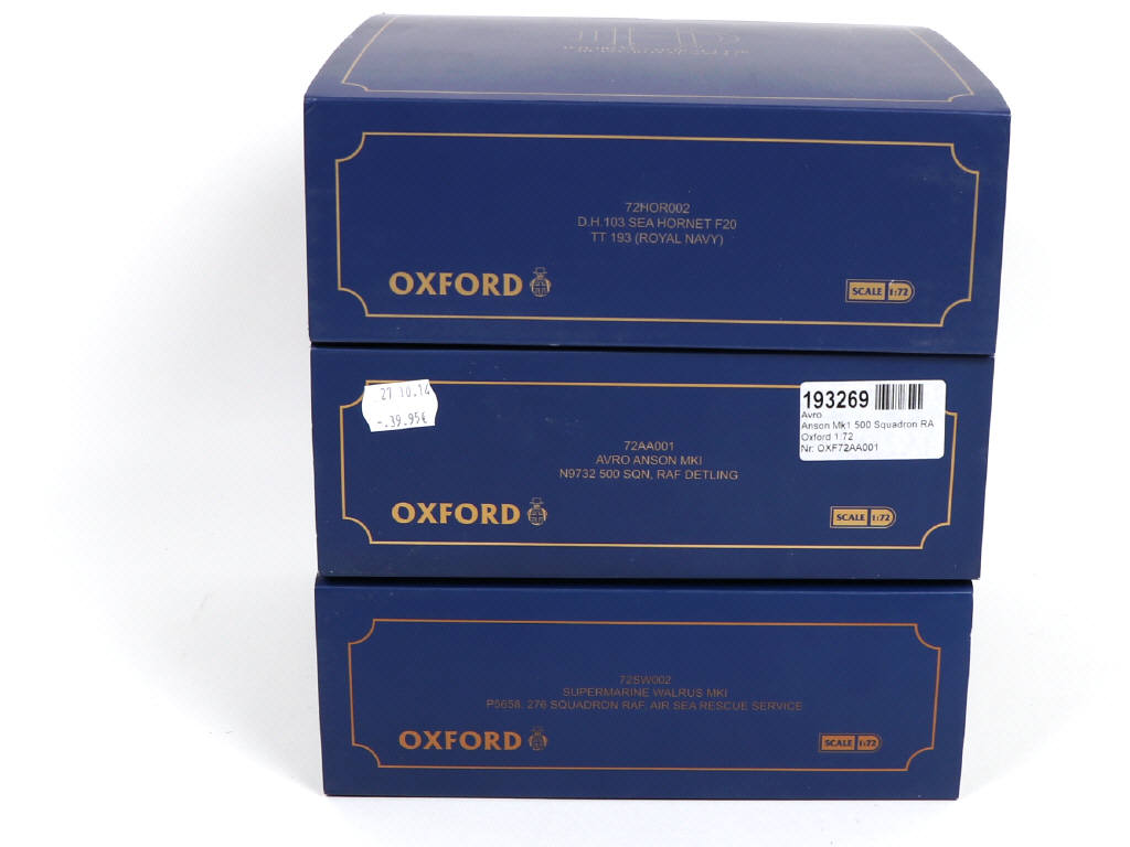 Lot 129 - OXFORD DIE-CAST (GB) (3)