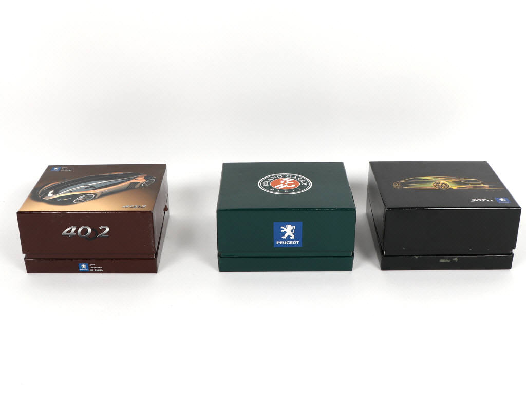 Lot 220 - NOREV (FRANCE) (3)