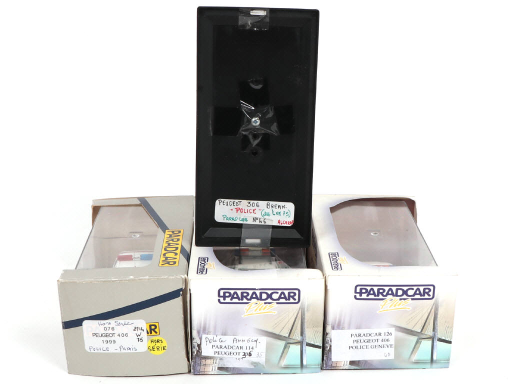 Lot 187 - PARADCAR (FRANCE) (4)