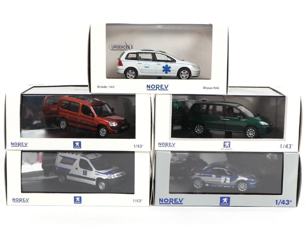 Lot 252 - NOREV (FRANCE) (5)