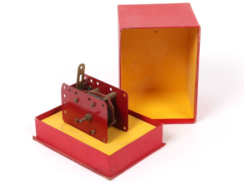 Lot 26 - MECCANO (FRANCE) (1)