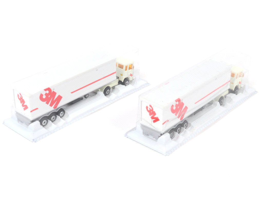 Lot 172 - MAJORETTE (FRANCE) (2)