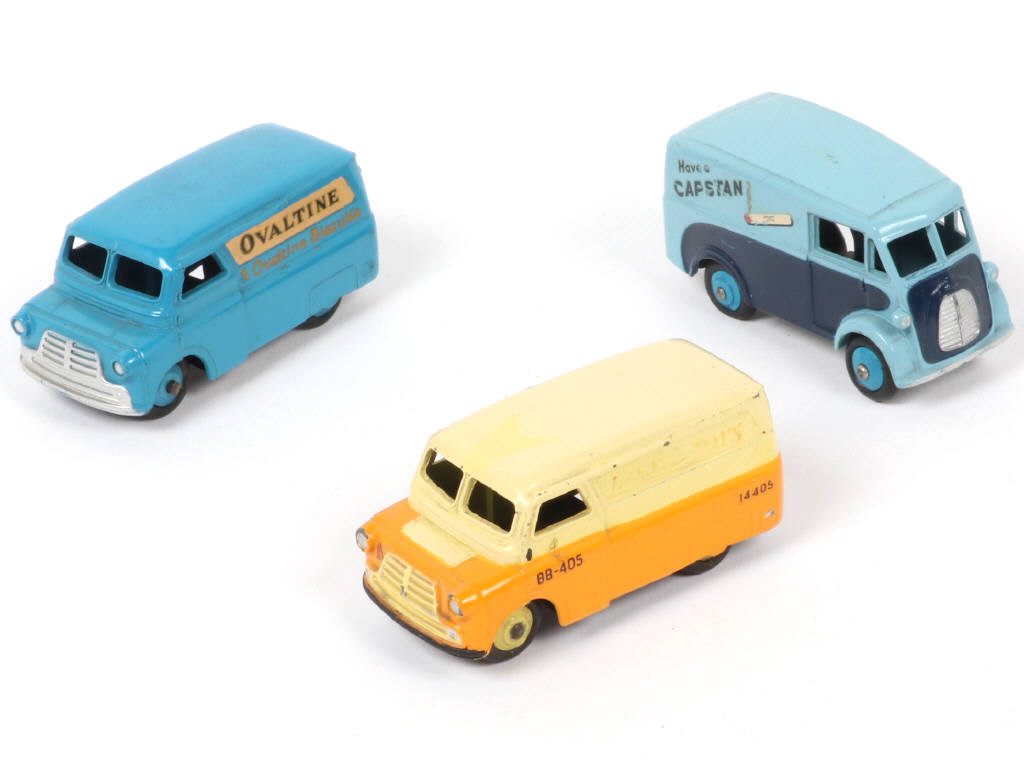 Lot 180 - DINKY TOYS (GB) (3)