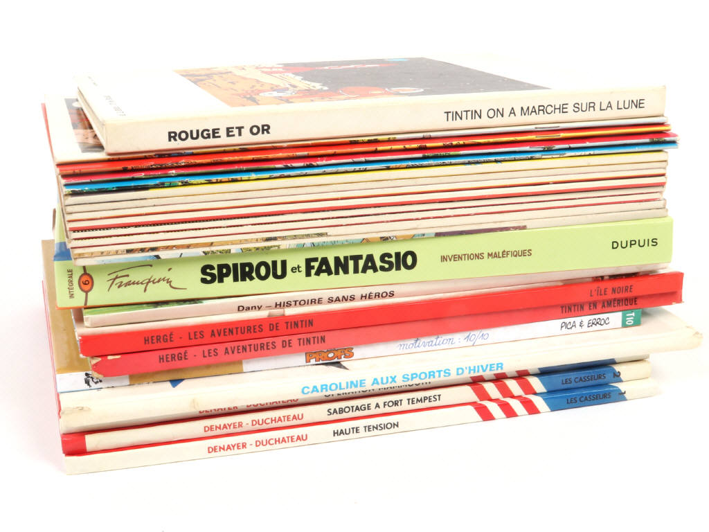 Lot 205 - DIVERS (23)