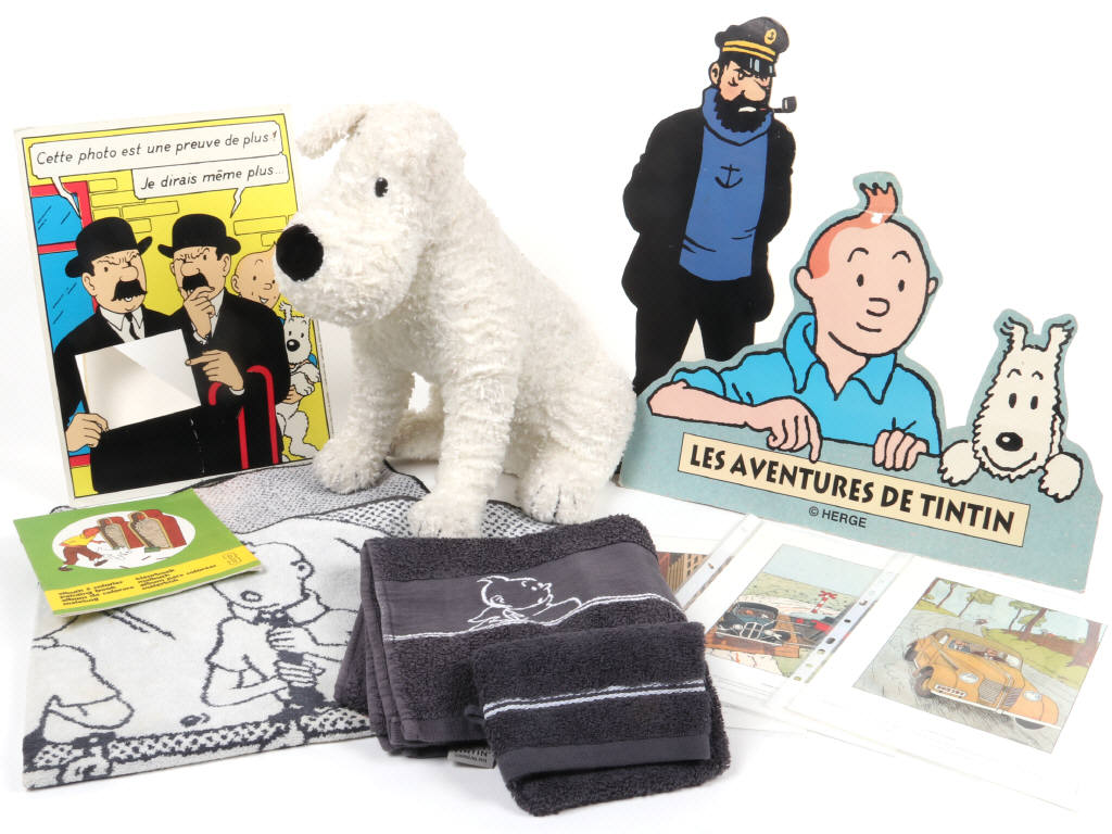 Lot 61 - DIVERS (12)