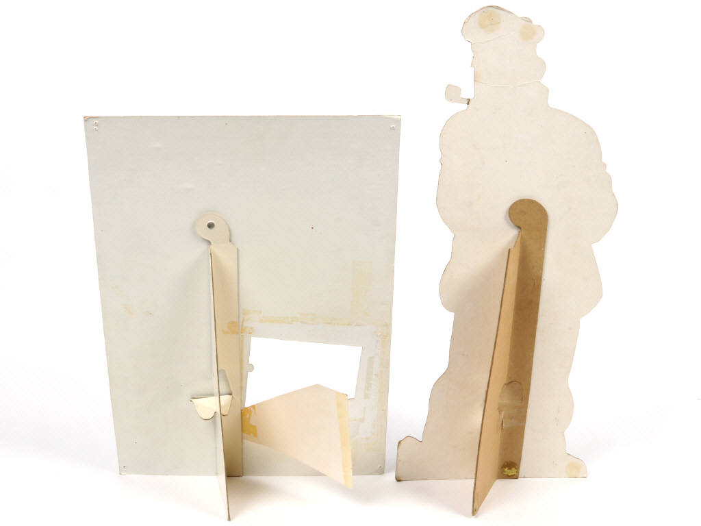 Lot 61 - DIVERS (12)