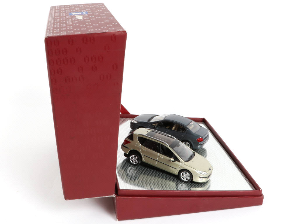 Lot 204 - NOREV (FRANCE) (3)