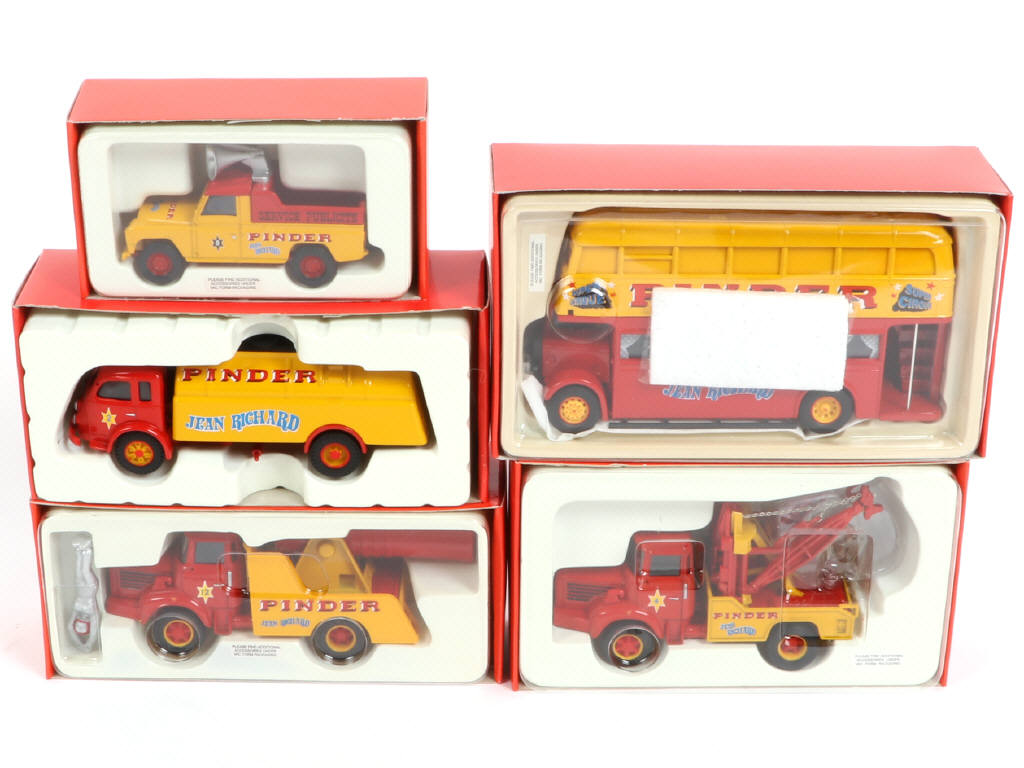 Lot 173 - CORGI TOYS (GB) (6)